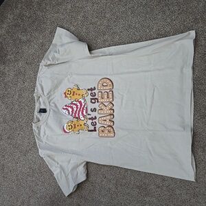 🎄 Unisex Holiday T-Shirt - Size L - NWOT